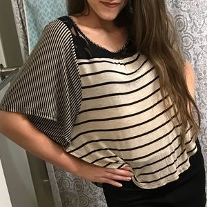 Flowy Lace Striped Soft Top Black Heather Beige